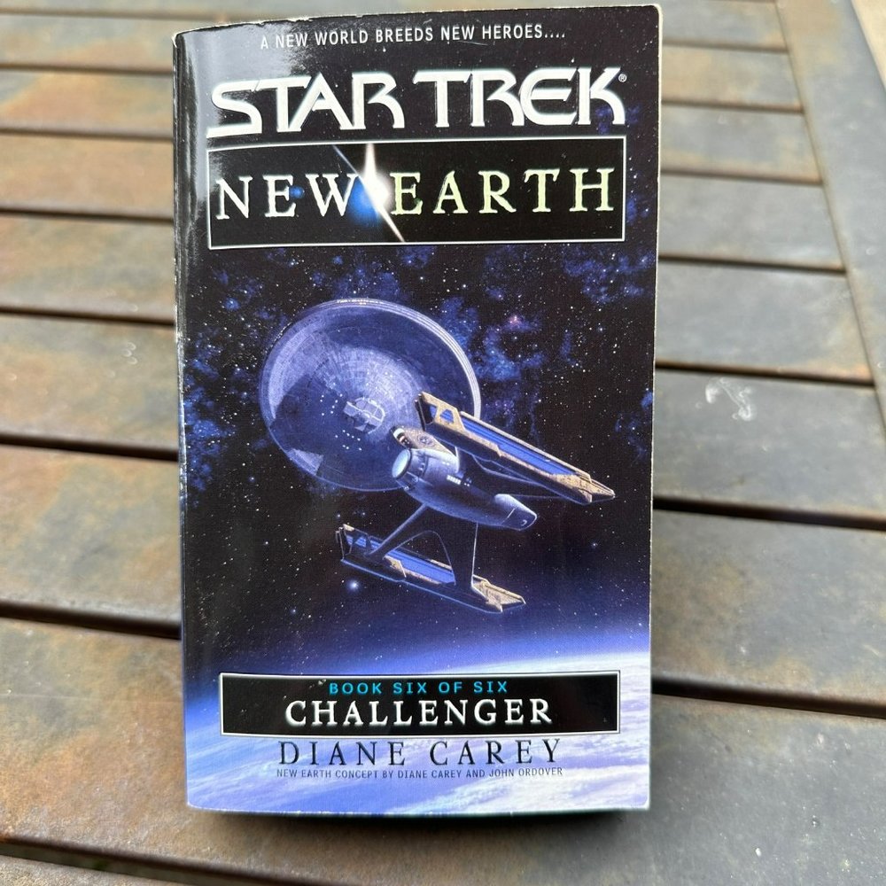 Star Trek - New Earth Challenger Paperback Book - 1st Printing - 2000